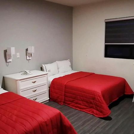 Hotel Grand Reyes モンテレー エクステリア 写真